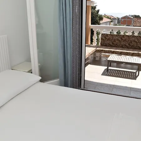 Maksan Im 2- Stock Mit Einer Terrasse By Interhome
